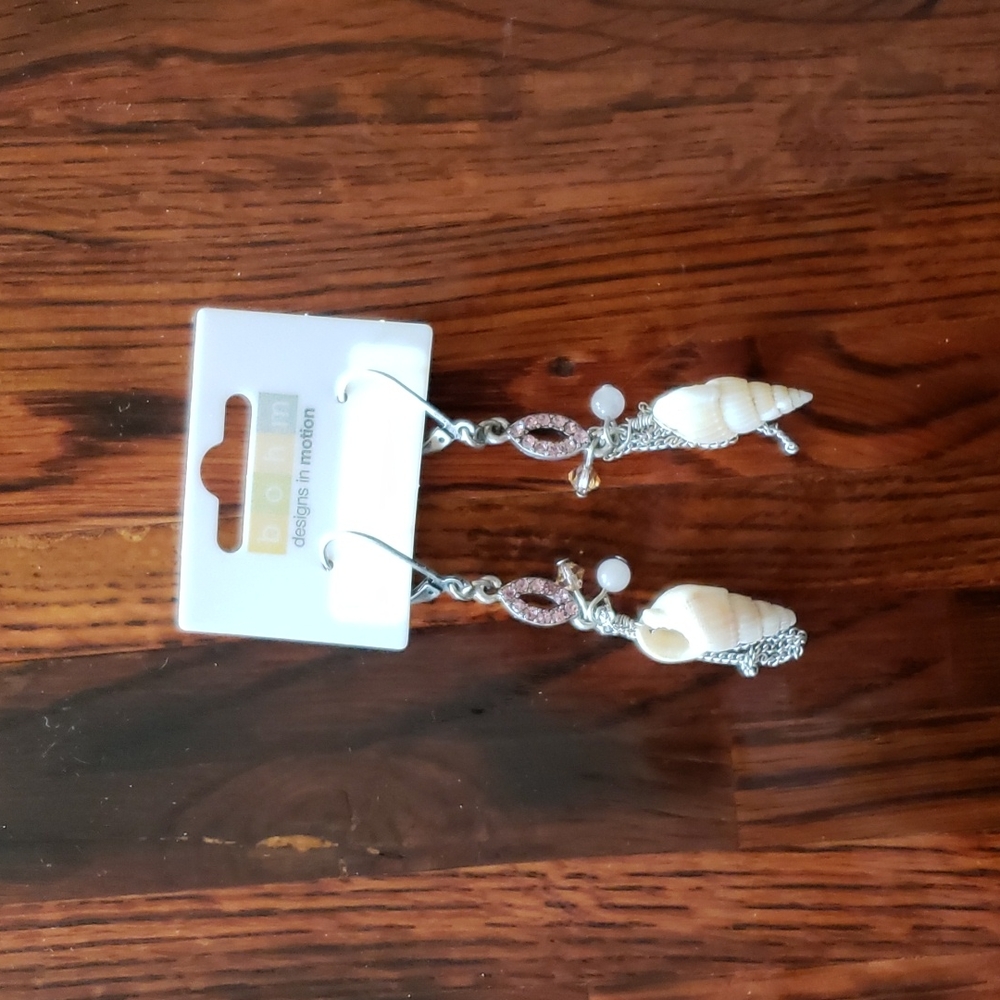 Designs In Motion Seashell Dangling Earrings